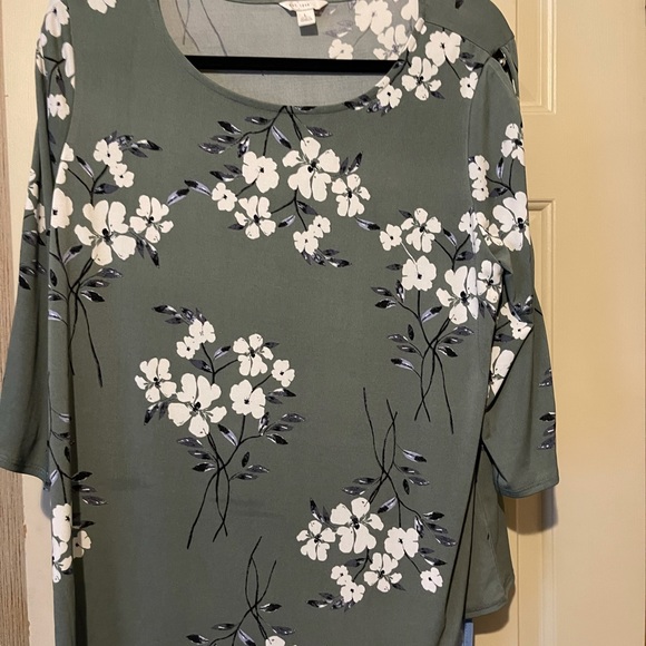 est 1948 Tops - Est. 1948 cute blouse L